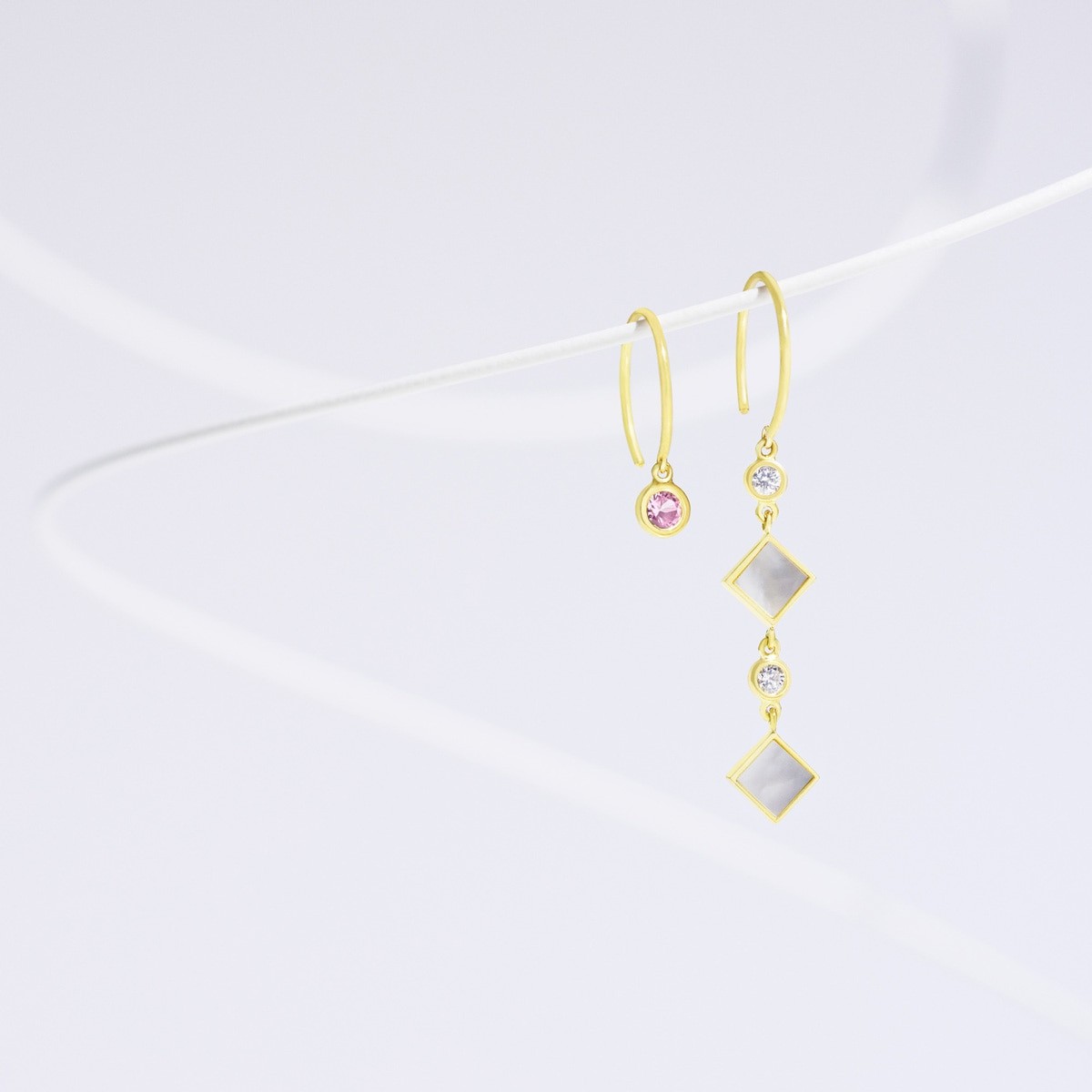 nudity grand mother of pearl 耳环